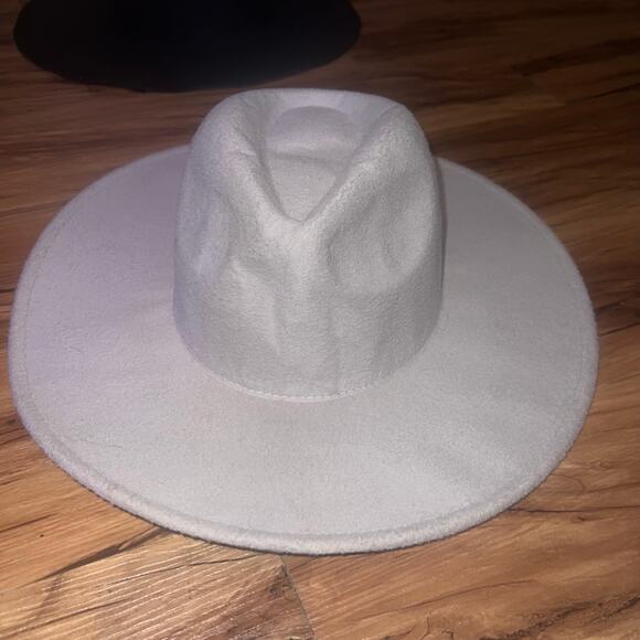 Light Gray Felt Fedora Hat | Wide Brim Wool Look Minimalist Style - Picture 9 of 10